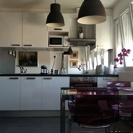 Lea Apartment *