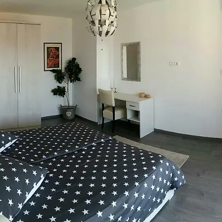 Apartment Lea *